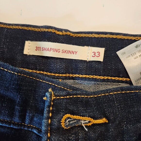 NWT Levi's Shaping Skinny Distressed Size W 33 and L 28 - Picture 6 of 7